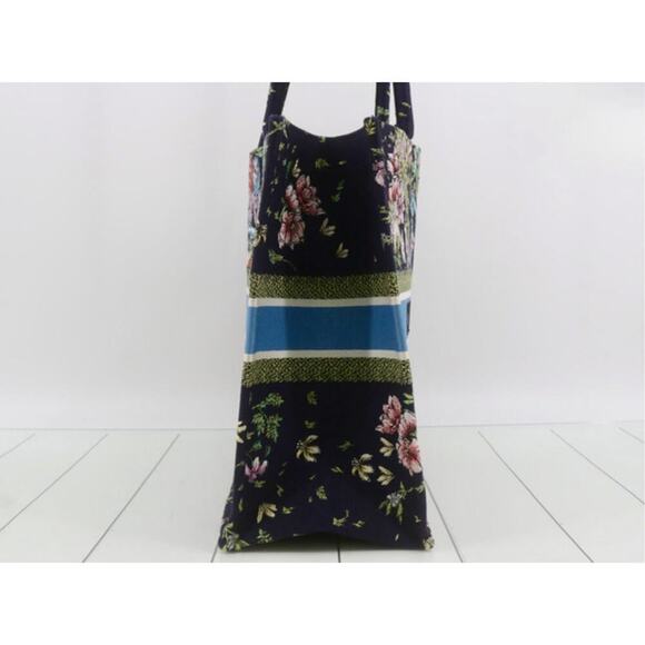 Dior Large Constellation Book Tote | Excellent Condition | Authentic Luxury - Picture 4 of 10